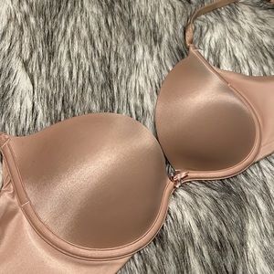 NWOT Victoria’s Secret Sexy Illusions Push Up Bra 32C